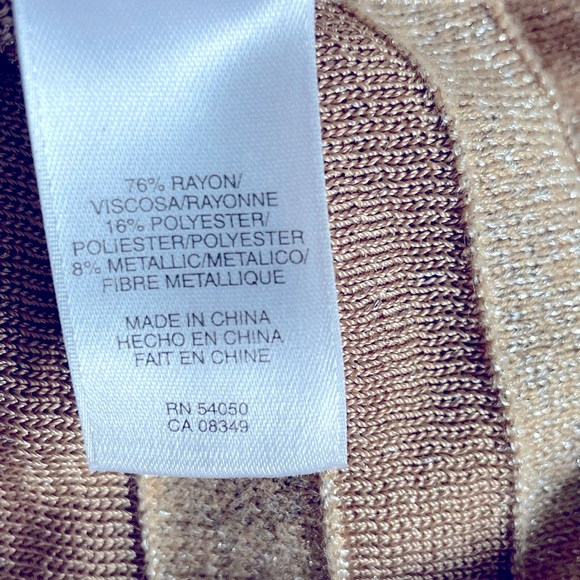 Jones of New York Metalic Gold Long Sleeve Scoop Neck Sweater size XL - Picture 5 of 7